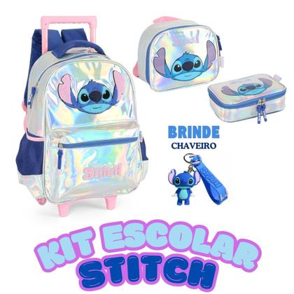 Imagem de Kit Mochila Rodinhas Stitch Holográfica c/ Lancheira  Estojo