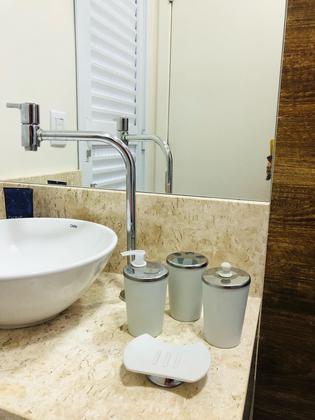 Imagem de Kit Para Banheiro Inox Com Saboneteira Para Bancada 4 Peças