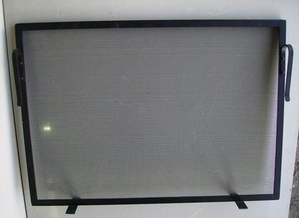 Imagem de Kit para Lareira Tela 80x50 Grelha e Ferramenta de Limpeza com Cabo de Madeira