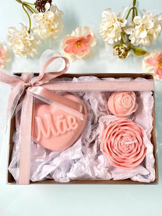 Imagem de Kit Presente Dia das Mães Sabonetes Vela Aromática Flor Rosé