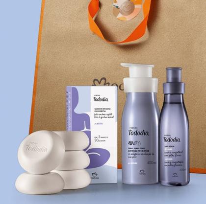 Imagem de Kit Presente Natura Tododia Algodão Hidratante + Body Splash + Caixa de Sabonete