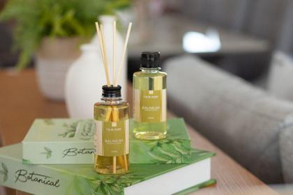 Imagem de Kit Presente Odorizador e Sabonete Liquido Perfumado para Recepção Closets Banheiro Lavabos Bamboo