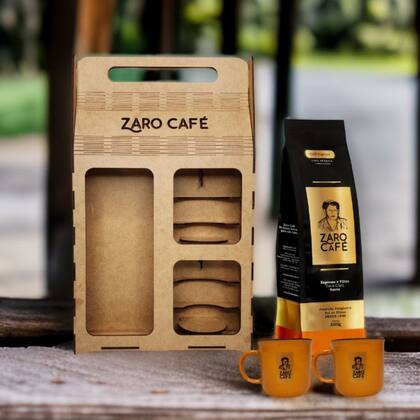 Imagem de Kit Presente Zaro Café Suave Moído 500g + 2 Canecas Laranja 200ml