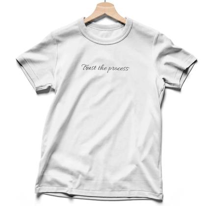 Imagem de Kit Promessas de Luz - Orando a Palavra para Mulheres + Camiseta  Baby Look  Confie no processo