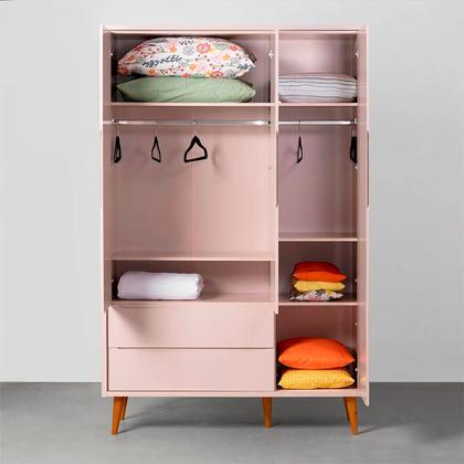 Imagem de Kit Quarto Infantil Theo com Pés Retrô Mel - Berço + Guarda-Roupa 3 Portas + Cômoda 3 Gavetas e 1 Porta - Rosa