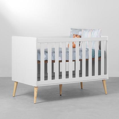 Imagem de Kit Quarto Theo com Pés Retrô Natural - Berço+ Cômoda 3 Gavetas + Guarda-Roupa 2 Portas - Branco