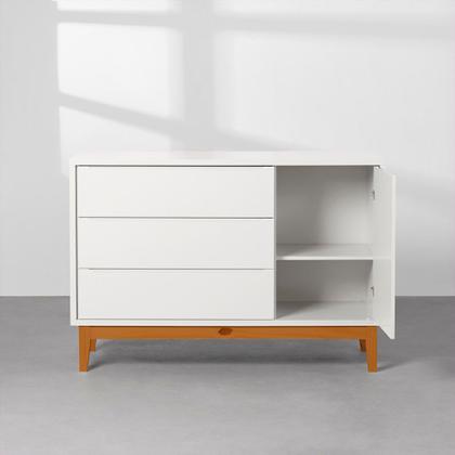 Imagem de Kit Quarto Theo com Pés Square Mel - Berço + Cômoda 3 Gavetas e 1 Porta + Poltrona de Amamentação Lola com Puff - Branco