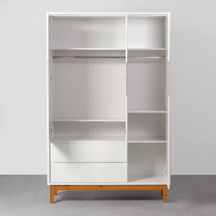 Imagem de Kit Quarto Theo com Pés Square Mel - Berço + Cômoda 6 Gavetas + Guarda-Roupa 3 Portas + Poltrona de Amamentação Capri com Puff - Branco