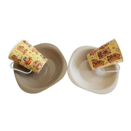 Imagem de Kit Refeição Capivara Caneca e Prato Em Plástico Comilona Skatista Capivarinha Infantil Criança