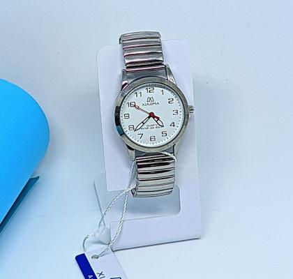 Imagem de Kit Relógio Feminino Quartz aço inox Pulseira elástica analógico Redondo + Conjunto Colar e Par Brincos Folheado a Prata