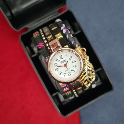 Imagem de Kit Relogio Feminino Rose Pulseira Bracelete + Espelho