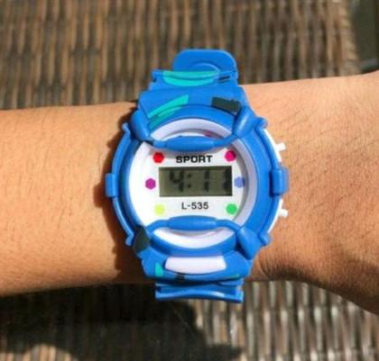 Imagem de Kit Relógio Infantil Digital Sport Watch Colorido Menino/Menina + Óculos de Sol Flexivel Quadrado para Crianças