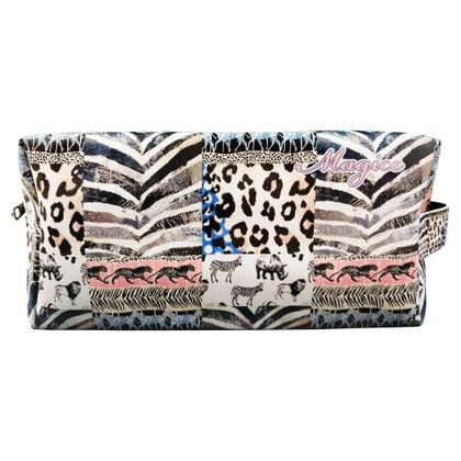 Imagem de Kit Selva Feminino Animal Print com Bolsa, Necessaire e Chinelo, Magicc
