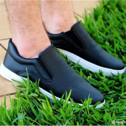 Imagem de Kit Slip On Masculino Casual Tênis Iate Social Em Couro Macio + Relógio Digital Black Friday
