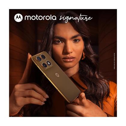 Imagem de Kit Smartphone Motorola Signature 5G 512GB e Fone Bluetooth Moto Buds Loop Ice Melt Swarovski