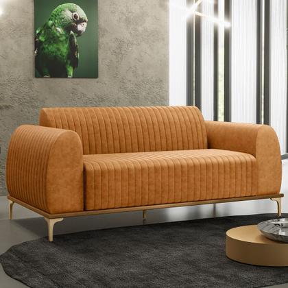 Imagem de Kit Sofá 3 Lugares 180cm com 02 Poltronas Molino Base Castanho Pés D'ouro D02 material sintético Whisky B-90 - Lyam Decor