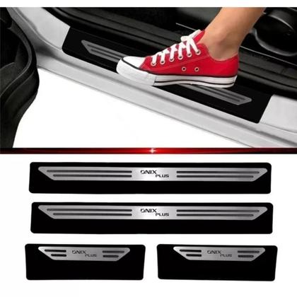 Imagem de Kit Soleira Em Aço Inox Baixo Relevo Chevrolet Onix Plus 2020/...