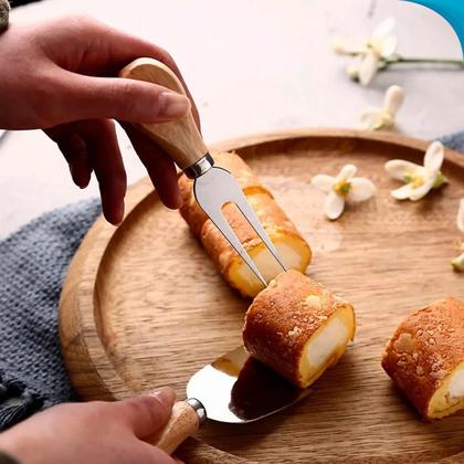Imagem de Kit Tábua De Queijo Com 3 Facas Inox Madeira Premium Entrega Ágil