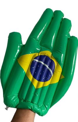 Kit Torcedor Brasil Copa do Mundo Futebol Cartola Apito Mão inflável ...