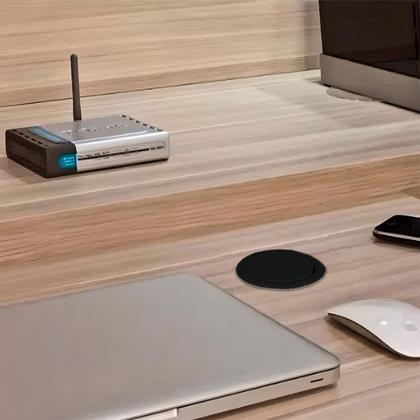 Imagem de Kit Torre Tomada Multiplug 2 Tomadas 2 USB e Torre Tomada 3 Tomadas Bivolt