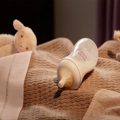 Imagem de Kit Triplo Mamadeira Petala 3.0 Transparente 260ml SCY903/03 Philips Avent