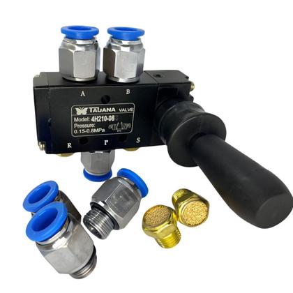 Imagem de kit Válvula Joystick Pneumatica 5/2 Vias Alavanca Trava 1/4 - C/ 02 Silenciador C/ 3 Reta macho 1/4x06mm