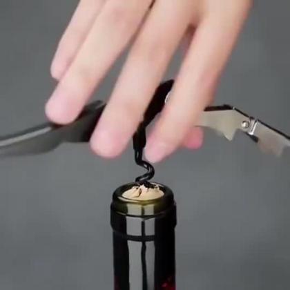 Imagem de Kit vinho c/ bico dosador e saca rolhas