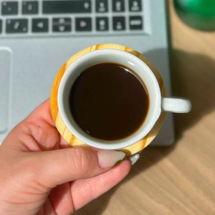 Imagem de Kit Xícaras de Porcelana Branco 95ml com Suporte Circular  Ideal para Chá e Café