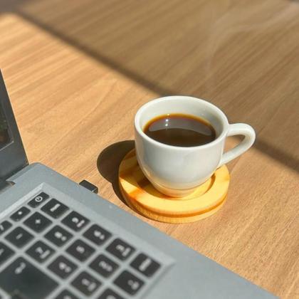 Imagem de Kit Xícaras de Porcelana Branco 95ml com Suporte Circular  Ideal para Chá e Café