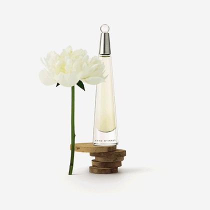 Imagem de L'eau D'issey Issey Miyake - Perfume Feminino - Eau de Toilette - 50ml