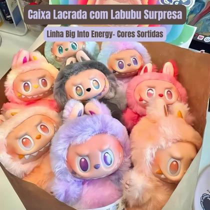 Labubu Pelúcia Big Into Energy com Caixa - MR - Brincadeiras de