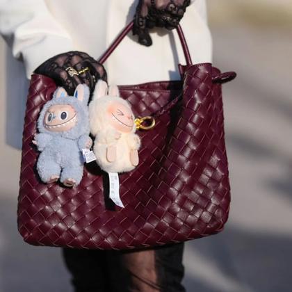 Imagem de Labubu V3 Blind Box Original  Edição Limitada Surpresa