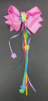 Imagem de Laço Infantil Junina em Várias Cores com Fitas Coloridas e Apliques Temáticos