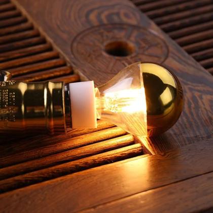 Imagem de Lampada de Filamento LED A19 Defletora 6W - Dourada
