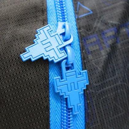 Imagem de Lancheira Escolar Game Start Azul Menino De Costas Infantil