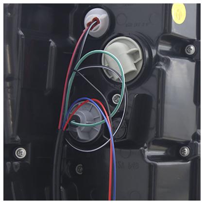 Imagem de Lanterna Traseira L200 2021 2022 2023 LED Lente Lisa Acrílico