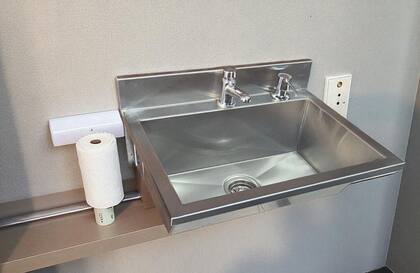 Imagem de Lavatório Com 01 torneira e Dosador 50cm - Construinox