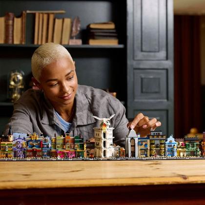 Imagem de Lego 76444 Harry Potter - Lojas  Bruxos Magicas Do Beco Diagonal  2750 peças