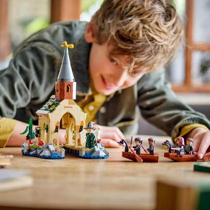 Imagem de Lego Harry Potter Casa de Barcos do Castelo de Hogwarts - 76426
