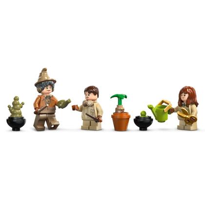 Imagem de Lego Harry Potter Castelo de Hogwarts Aula de Herbologia - 76445