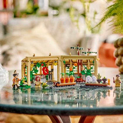 Imagem de LEGO Harry Potter - Castelo de Hogwarts: Aula de Herbologia