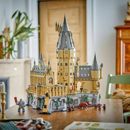 Imagem de Lego Harry Potter O Castelo de Hogwarts A Torre Central