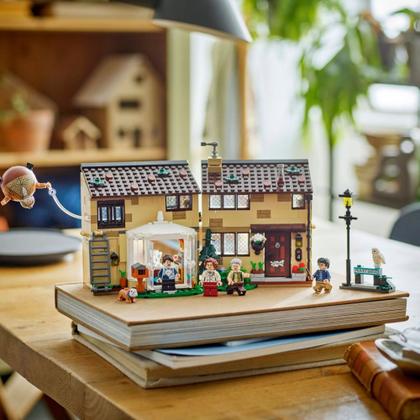 Imagem de LEGO Harry Potter - Rua dos Alfeneiros: A Visita da Tia Guida - 639 Peças - 76451