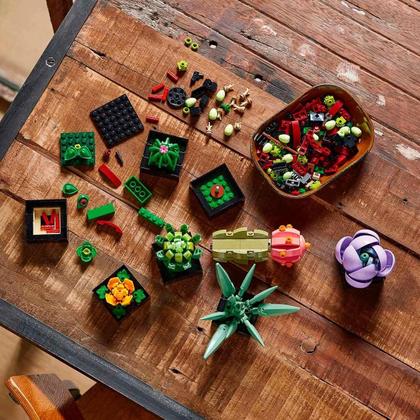 Imagem de Lego Icons Suculentas 771 Peças - 10309