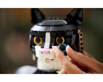 Imagem de LEGO Ideas - Gato de Smoking - 1710 Peças - 21349