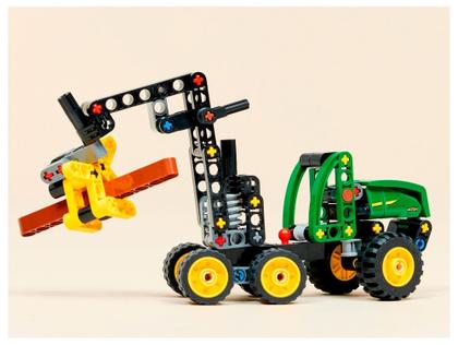 Imagem de LEGO Technic Colheitadeira de Rodas John Deere