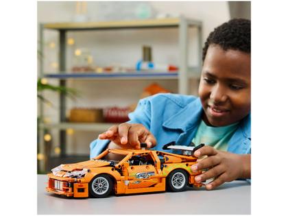 LEGO Technic Fast and Furious Toyota Supra MK4 - 42204 810 Peças