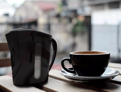 Imagem de Leiteira Jarra Plástica Para Micro-ondas Leite Suco Água Com Tampa E Alça 1 Litro Unitermi