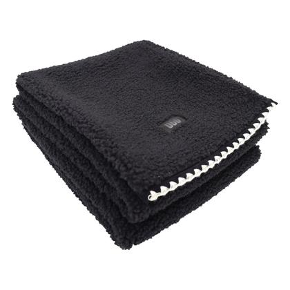 Imagem de Lenço UGG Uggfluff Preto com Logotipo de Couro