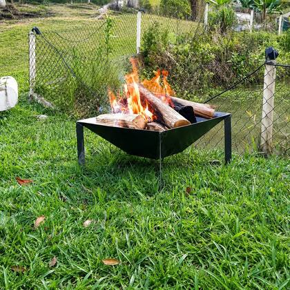 Imagem de Lenha De Eucalipto Para Churrasco, Lareira, Forno, Saco 7kg